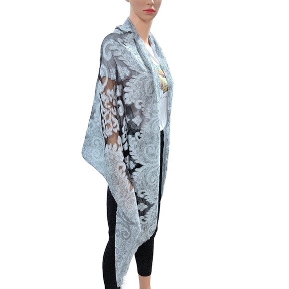 Elegant Black and Gray Floral Scarf - Picture 3 of 9